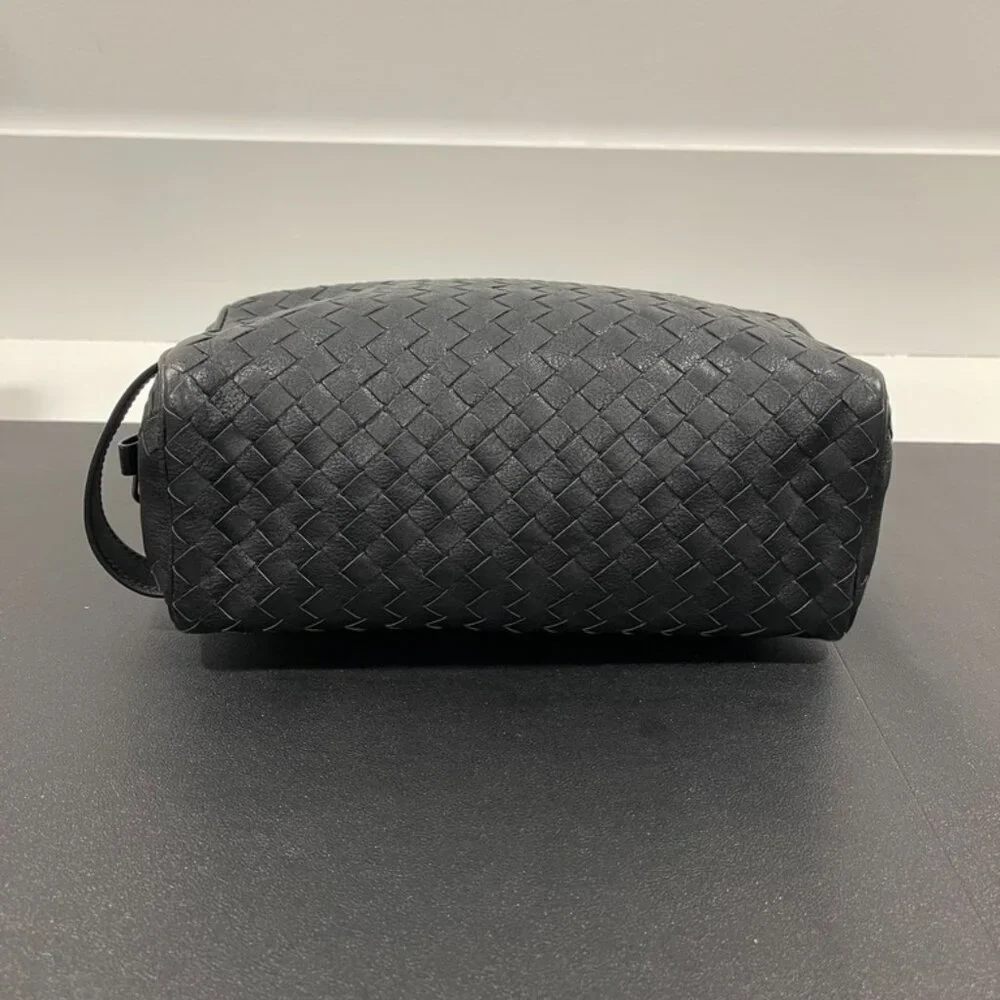 Bottega Veneta Unisex Dopp Kit/Weekend Bag Black (133130) - Picture 4 of 11